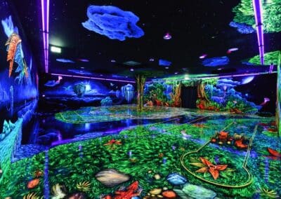 Glowing Rooms – 3D Schwarzlicht Minigolf – Dortmund