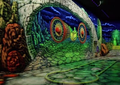 Glowing Rooms – 3D Schwarzlicht Minigolf – Duesseldorf